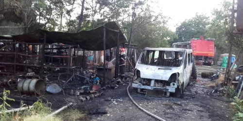 incendiu atelier auto Brăila 2