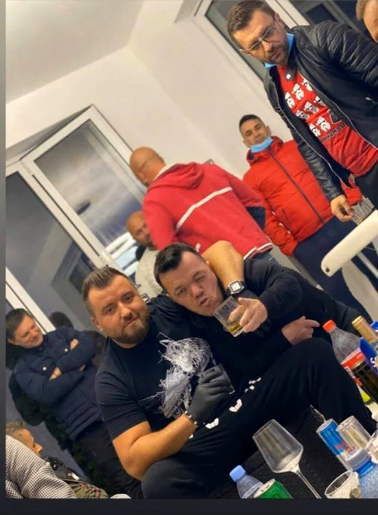 politisti dej petreceri pe timp de pandemie foto someseanul