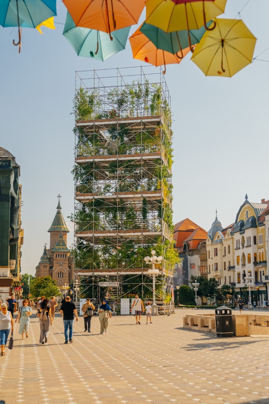 Construcția turnului-pepinieră din Timișoara se apropie de final. Peste 180.000 de oameni au admirat zidurile înalte de cinci etaje. Vezi poze! Construcția turnului-pepinieră din Timișoara se apropie de final. Peste 180.000 de oameni au admirat zidurile înalte de cinci etaje. Vezi poze!