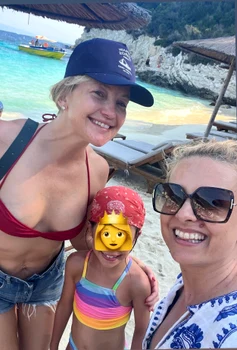 Simona Gherghe și Kate Hudson. FOTO: Instagram