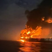 un petrolier rus a luat fot in marea neagra foto x @MrFukkew jpg