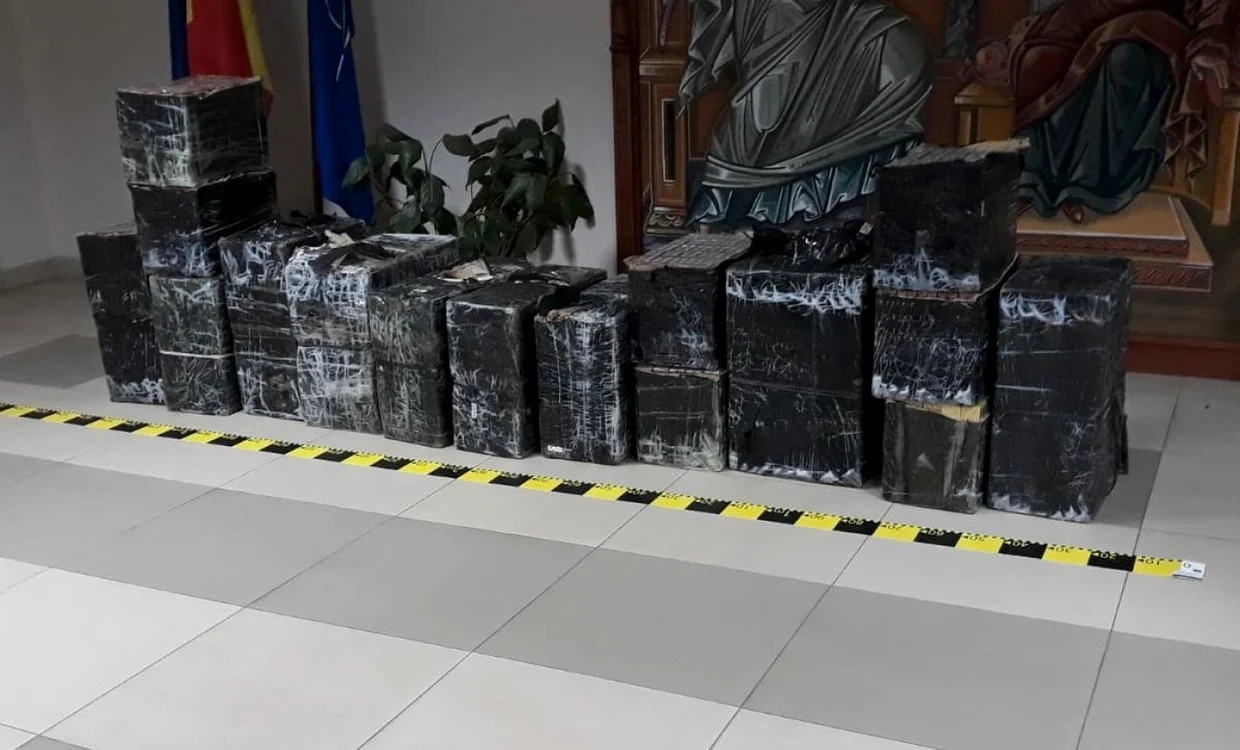 Tigările de contrabandă au fost confiscate de poliţişti. FOTO: IPJ Maramureş