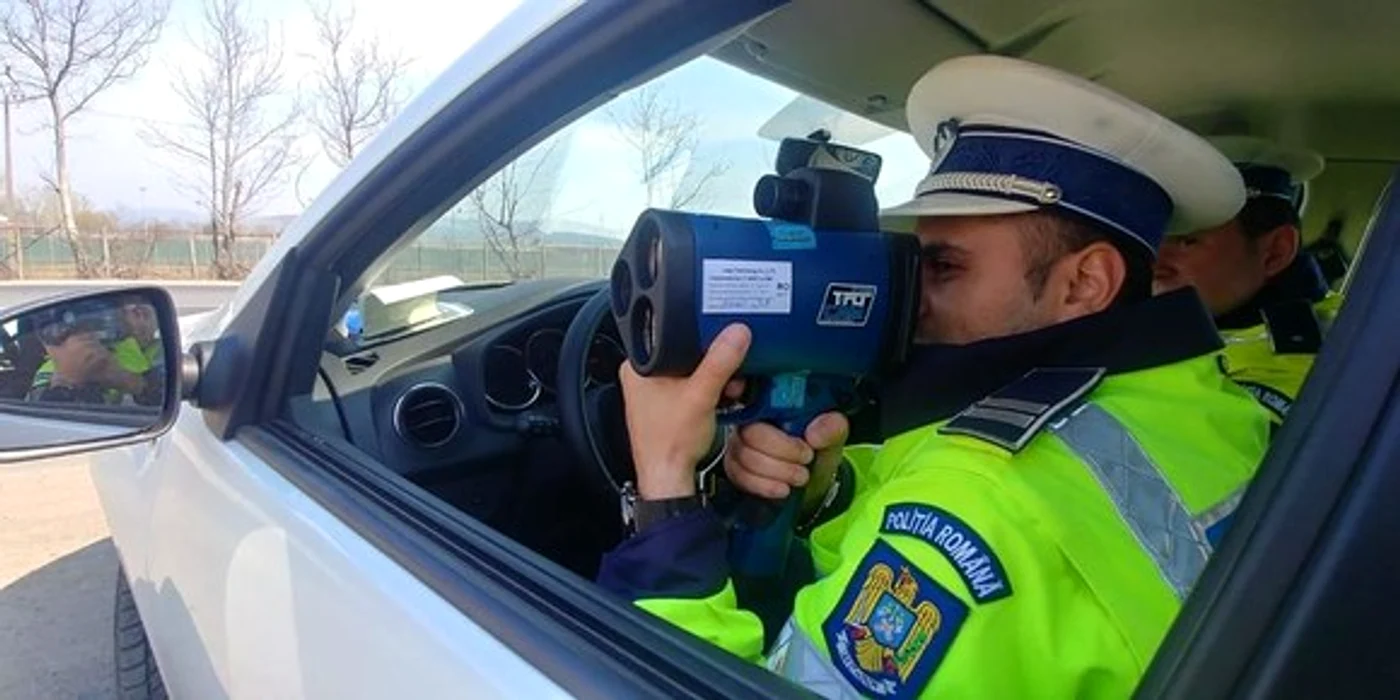 Băiatul a fost prins de radar la intrare în oraș. SURSA Arhivă