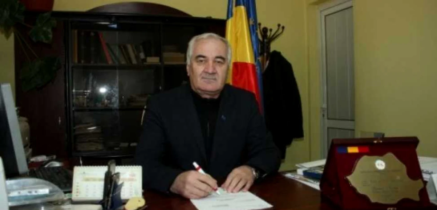 Primarul oraşului Filiaşi a fost trimis în judecată pentru fapte de corupţie