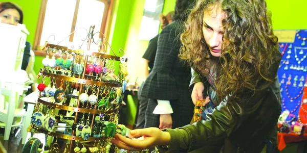 Preţurile obiectelor au fost cuprinse între 5 şi 65 de lei