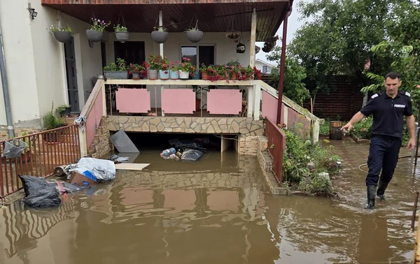 Curți inundate FOTO: IGSU