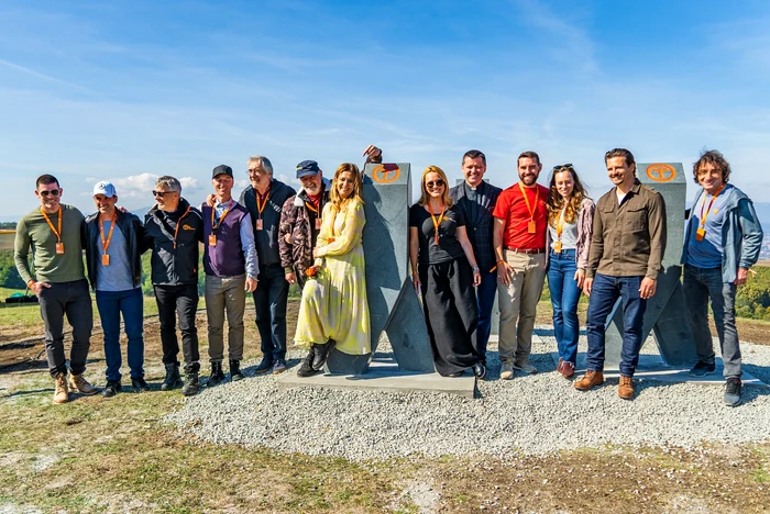 Dragos Bucurenci, Marcel Iures, Amalia Enache, Andreea Esca, Nicolae al Romaniei, Alina Maria, Ion Barbu, Toma Coconea ambasadorii Via Transilvanica (28) Facebook jpg