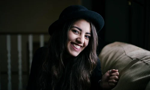 1 fata fericita jpg jpeg