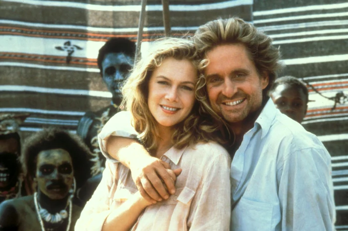 
    Kathleen Turner şi Michael Douglas  