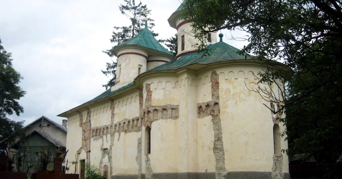 Biserica "Adormirea Maicii Domnului" Ilisesti