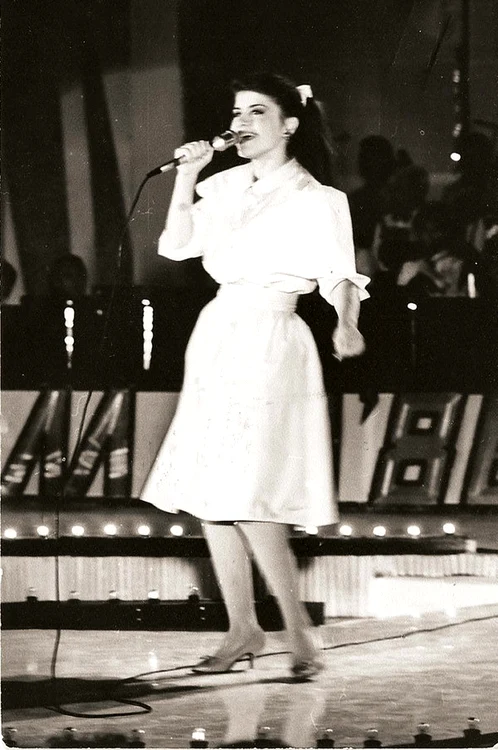 Solista a câştigat Festivalul Mamaia în 1986