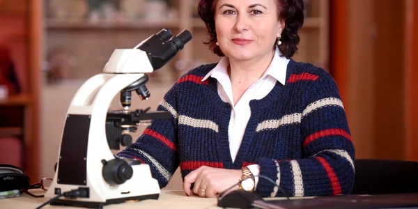 Genelia Petrescu profesor Merito FOTO arhiva personala 5