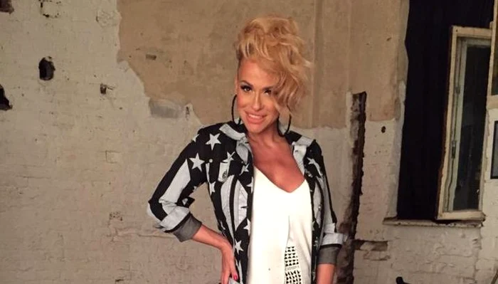 
    Așa arată cadoul primit de Anda Adam (35 de ani) pentru Evelinfoto: Arhiva Personală  