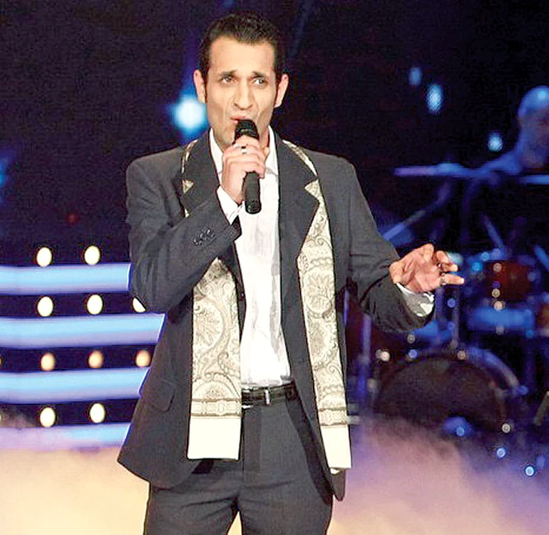 
    Iulian Canaf  