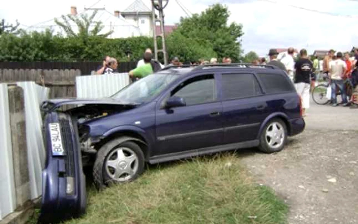 Bacău: Cinci răniţi într-un accident rutier