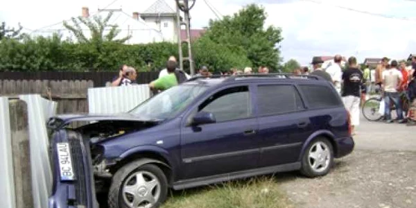 Bacău: Cinci răniţi într-un accident rutier