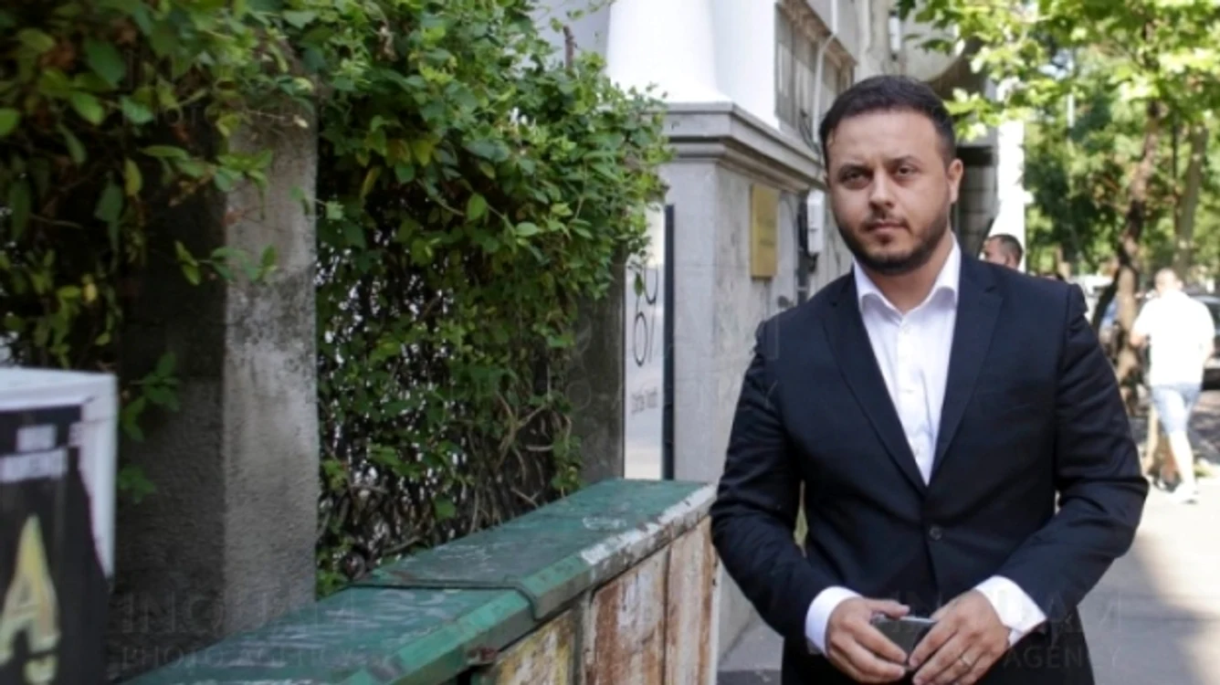 
    Din casa lui Gabriel Bădălău au fost furate bunuri în valoare de zeci de mii de euroSursa foto: Ziaristii.com  