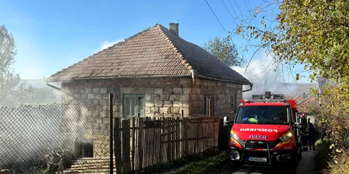 Femeie carbonizată în incendiu FOTO ISU Cluj png