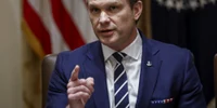 Secretarul de război Pete Hegseth la o ședintă de cabinet la Casa Albă FOTO EPA EFE jpg
