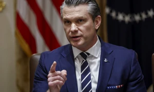 Secretarul de război Pete Hegseth la o ședintă de cabinet la Casa Albă FOTO EPA EFE jpg