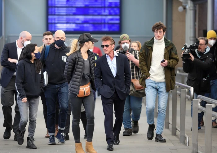 6 sean penn razboi ucraina interventie volodimir zelenski la gala oscar 6 jpg jpeg