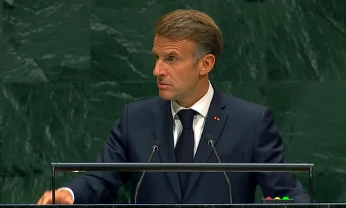 macron jpg