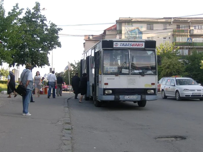 De marţi autobuzele revin la programul normal