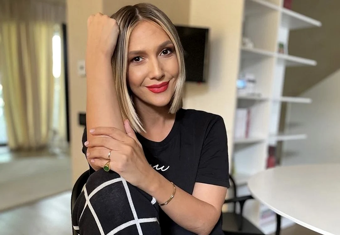 Adela Popescu se autoizolează cu Radu Vâlcan şi fiul cel mic