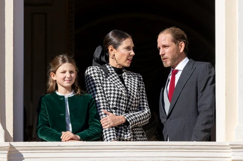 India Casiraghi cu părinții săi, Tatiana Santo Domingo și Andrea Casiraghi. FOTO: Profimedia