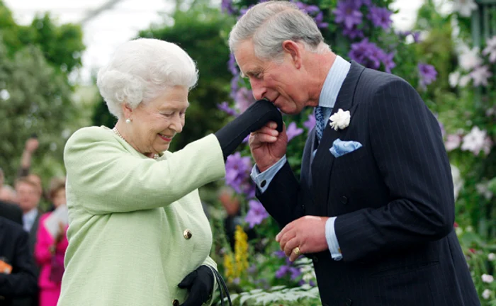 2 regina elisabeta printul charles png png