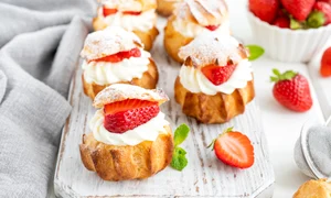 choux crema vanilieshutterstock 2007938618 jpg