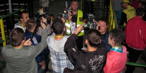Agentul de pază le-a interzis jurnaliştilor accesul în stadion