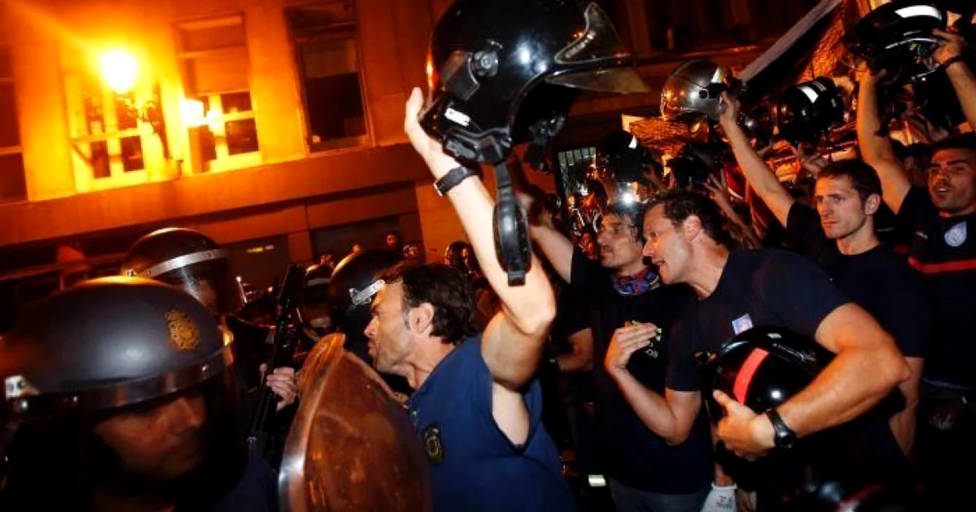 Marile oraşe din Portugalia au fost ocupate de protestele masive ale cetăţenilor nemulţumiţi
