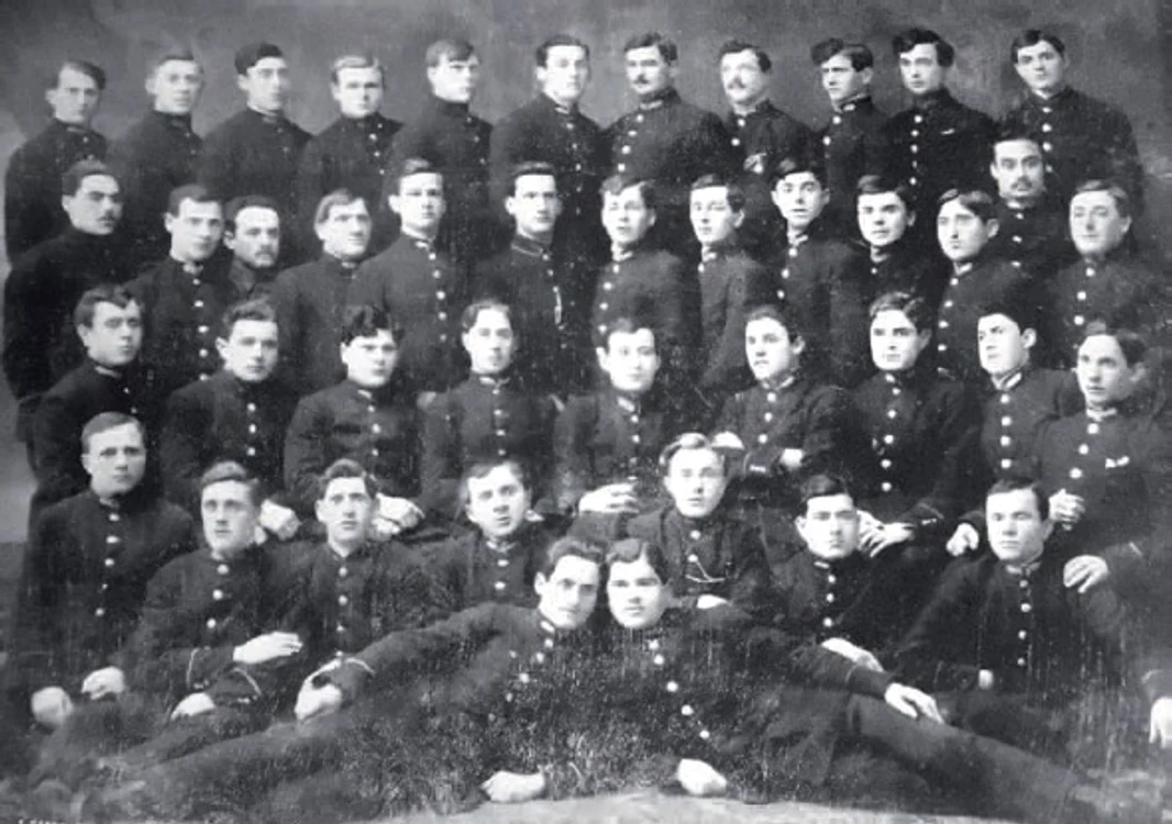 Elevi de clasa a VI-a la Seminarul Teologic (anul şcolar 1925-1926)