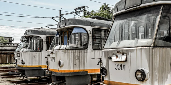 tramvaie tatra ruginite Foto mobilitate.eu