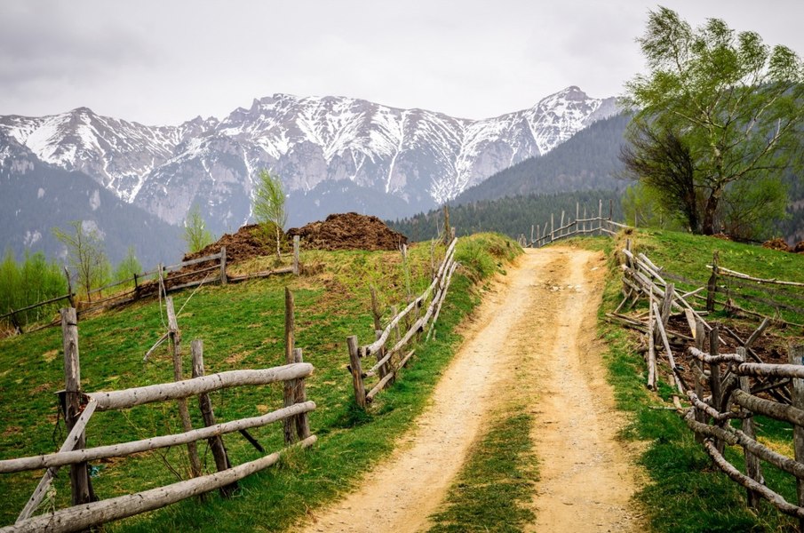 Top 10 destinații inedite din România: locurile de poveste ascunse publicului larg