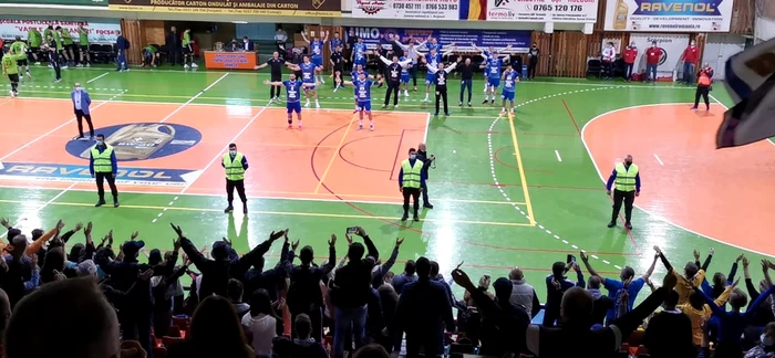 Echipa de handbal s-a calificat în turul 3