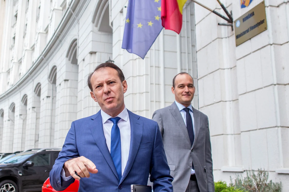 “Dacă nu eu, măcar Dan”, pare să spună Florin Cîţu, şeful PNL Foto: Inquam Photos