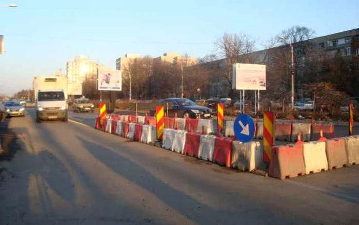 Circulaţie oprită între aleea Poiana Sibiului şi strada Sibiu