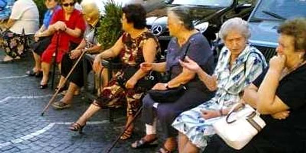 Multe italience bătrâne şi bogate au fost înşelate