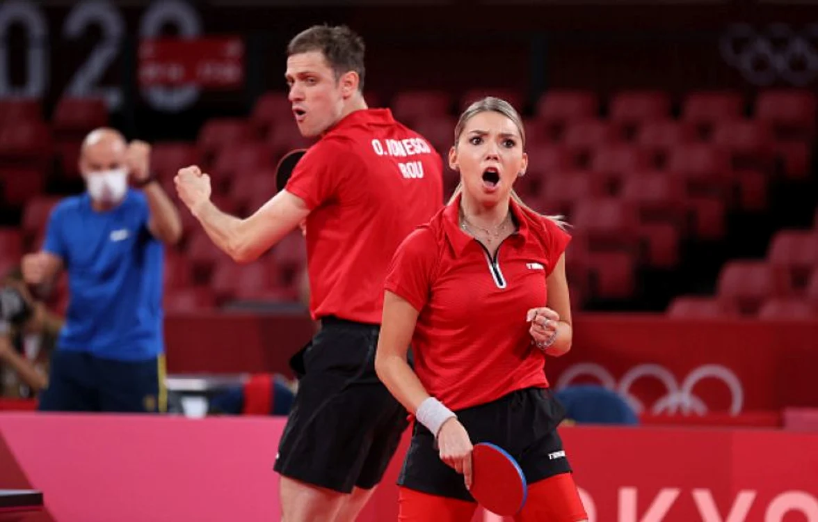 
    Bernadette Scocs si Ovidiu Ionescu și bucuria victorieiFoto: Guliver/ GettyImages  