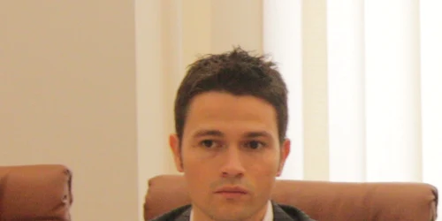 Robert Sighiartau