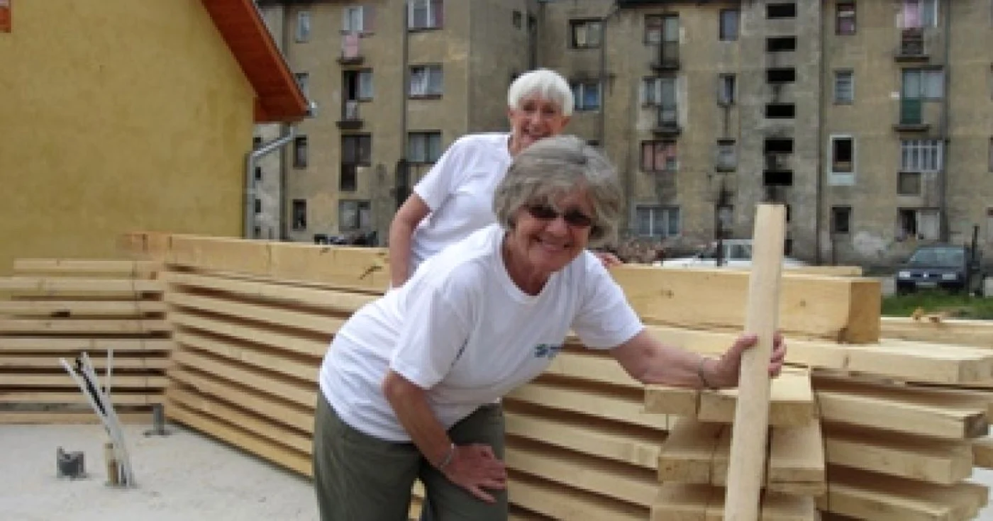 Oradea: O nouă serie de voluntari americani, pe șantier