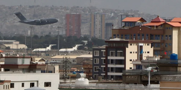 Avion militar care face evacuări din Afganistan FOTO EPA-EFE