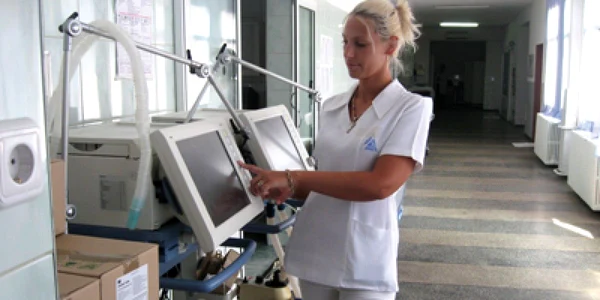 Hunedoara: Spitalele hunedorene fac angajări în criză