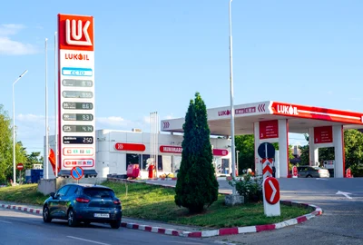 Benzinărie Lukoil în București FOTO Shutterstock