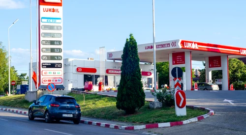 Benzinărie Lukoil în București FOTO Shutterstock
