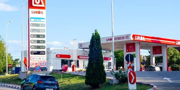 Benzinărie Lukoil în București FOTO Shutterstock 