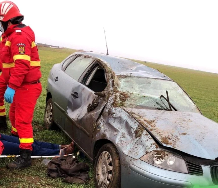 Accidentul s-a soldat cu decesul şoferului FOTO ISU Ialomiţa