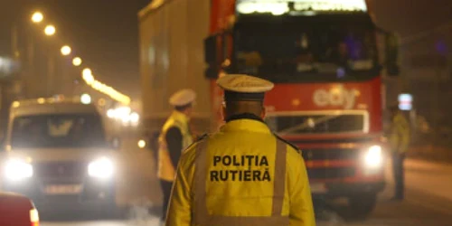 Timişoara: Poliţia a reţinut un şofer de TIR bulgar care a condus mut de beat 50 de kilometri